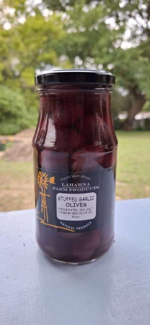 Pitted Olives stuffed with Garlic